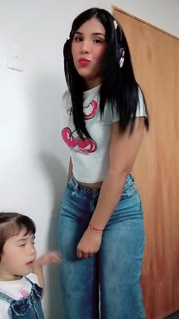 @Ꭵᐯᗩᗩ🌻