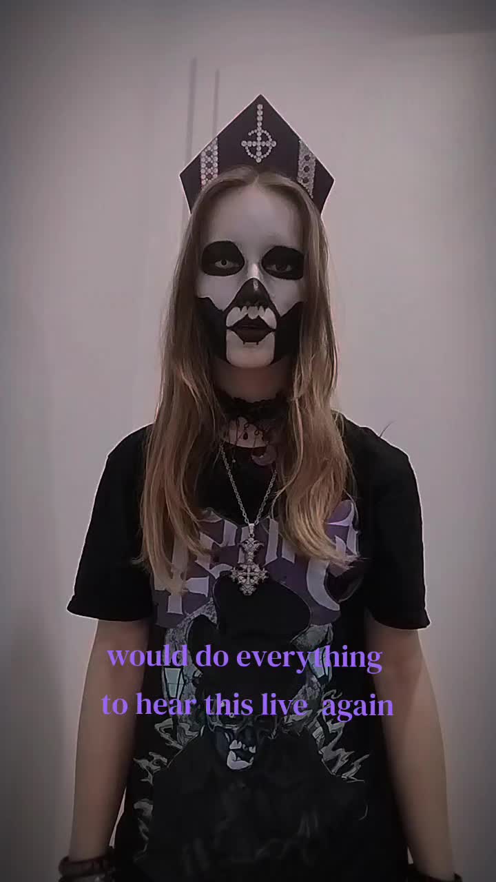 @Melissa 🎭👻