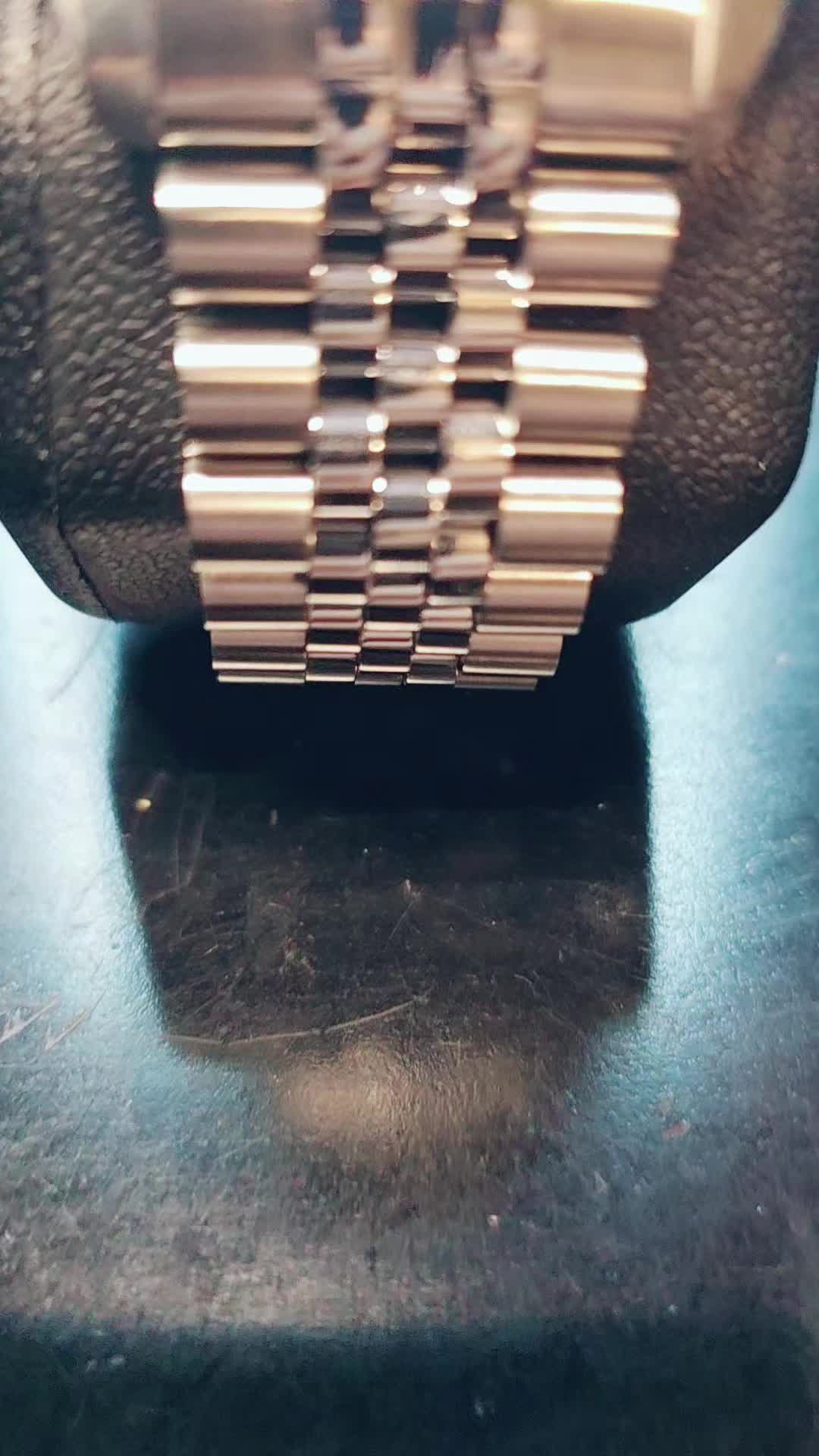 @A. Jon Watch (Adamjv)