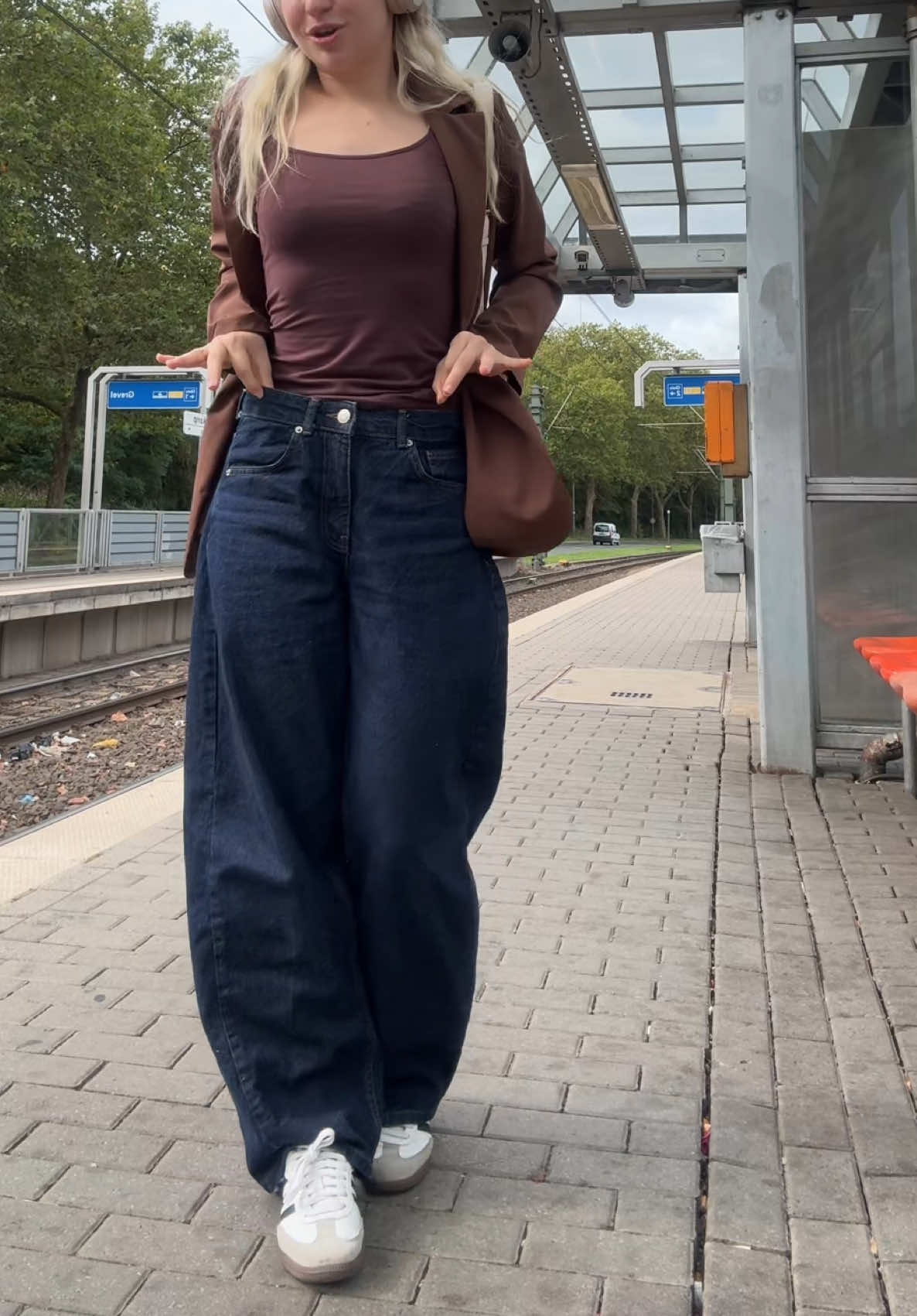 @Amiraa