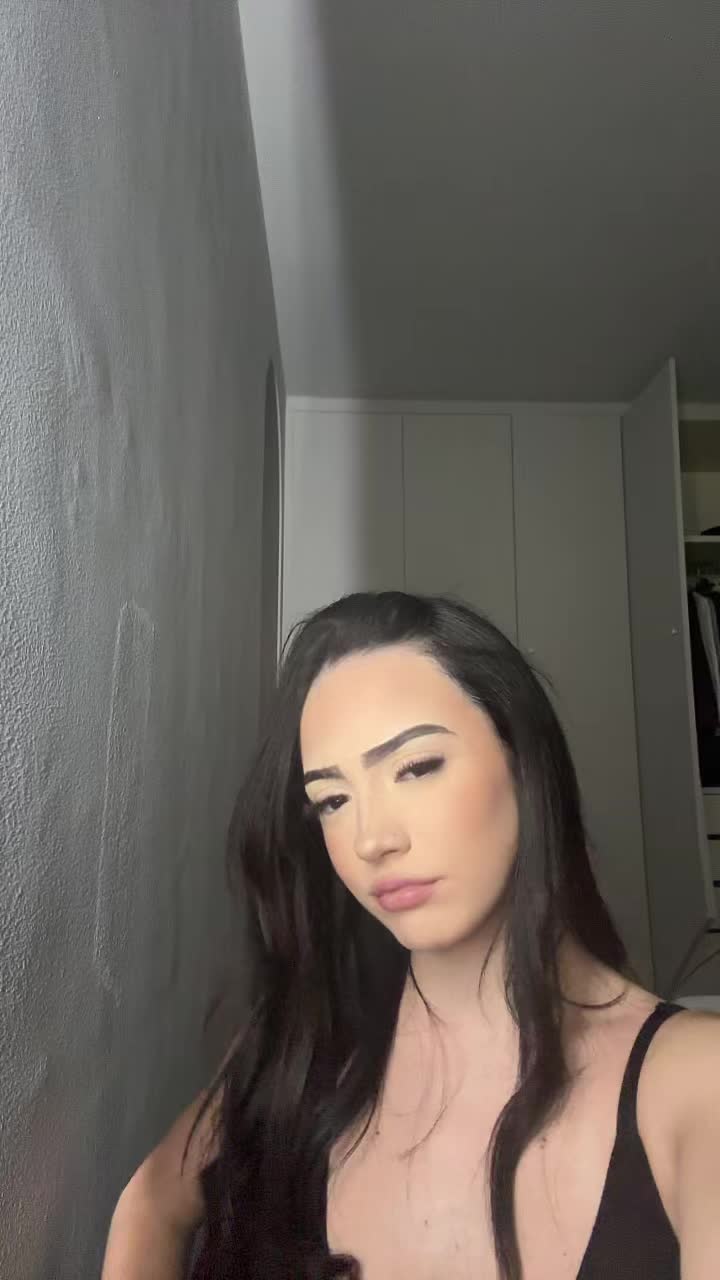 @lari📲