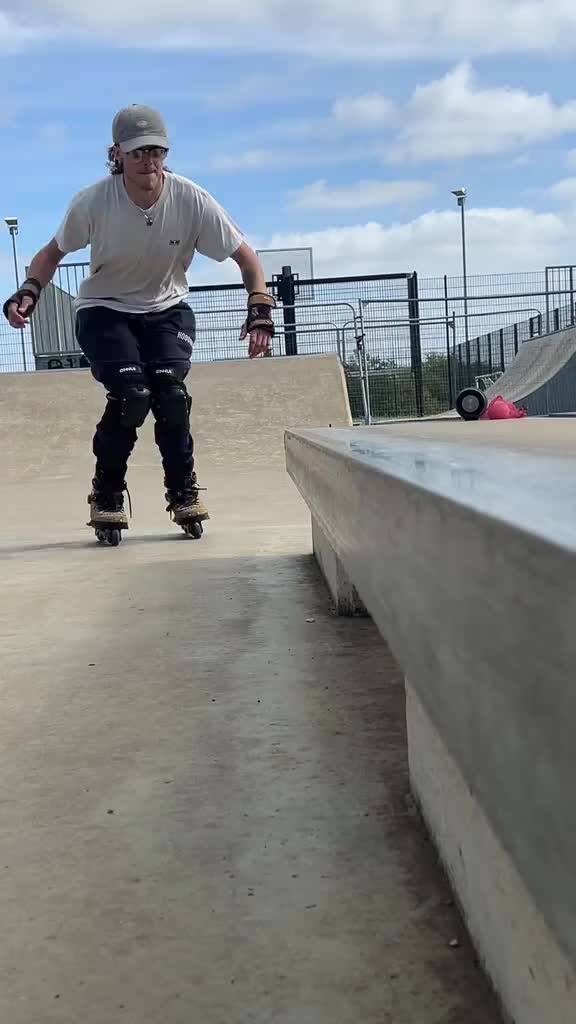 @Shredward_scissorhands_
