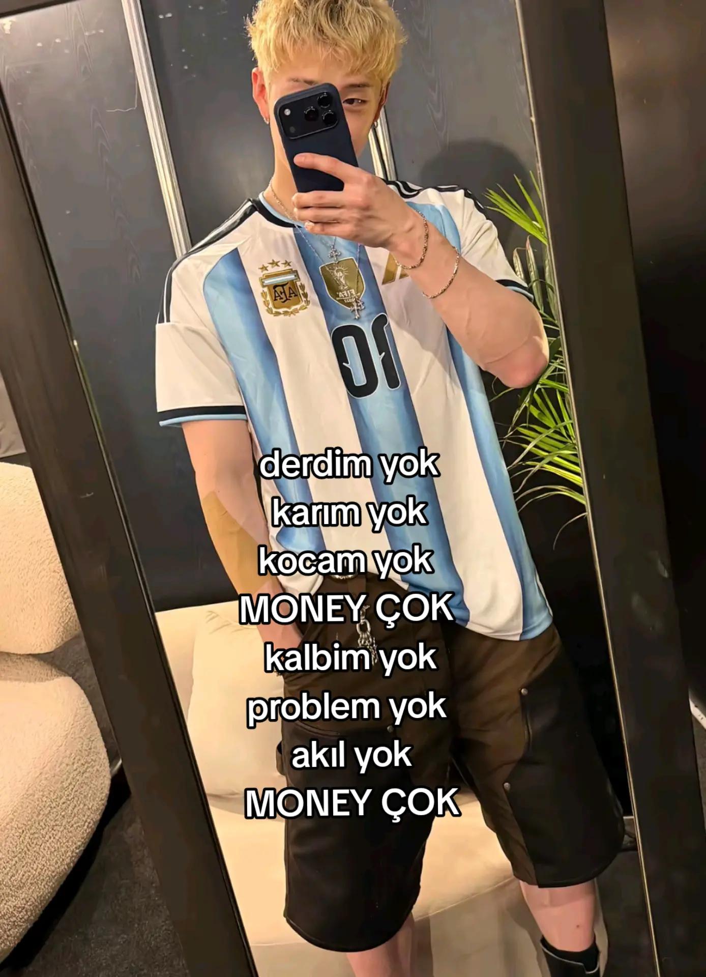 @⋆˚𝜗✨&deg;bangchanlixx&deg;✨ 𝜚˚⋆