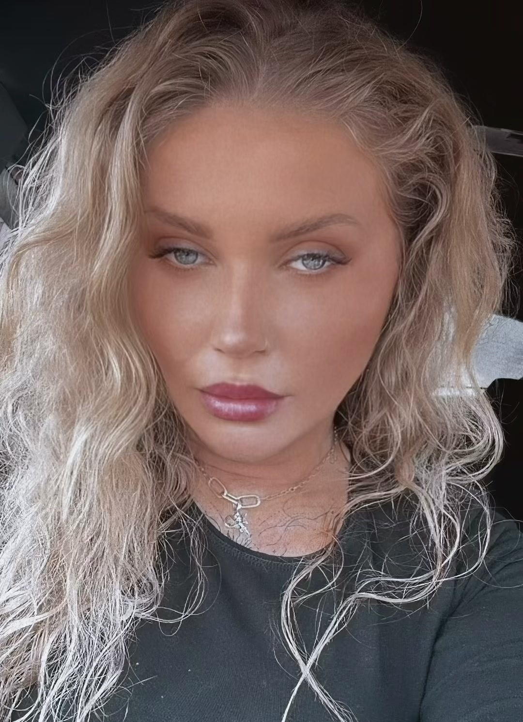 @𝓛𝓪𝓻𝔂 𝓑𝓪𝓻𝓲𝓼𝓱𝓮𝓿