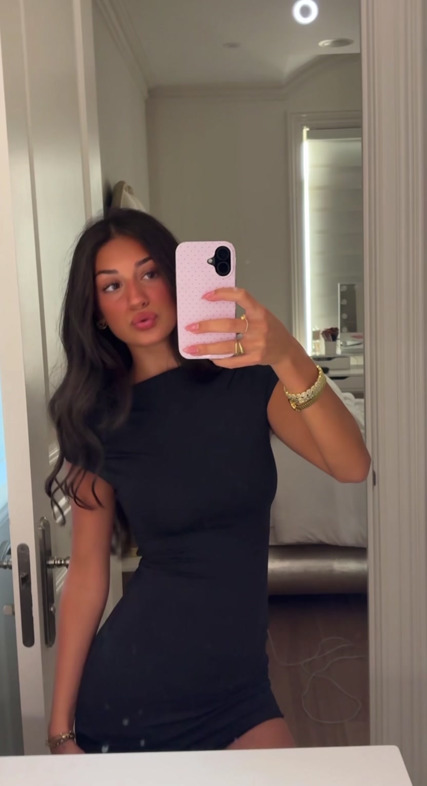 @bella
