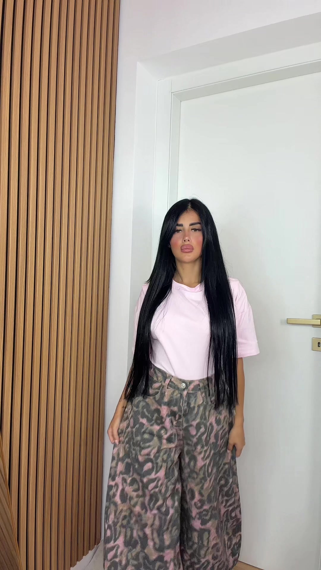 @Iconic look
