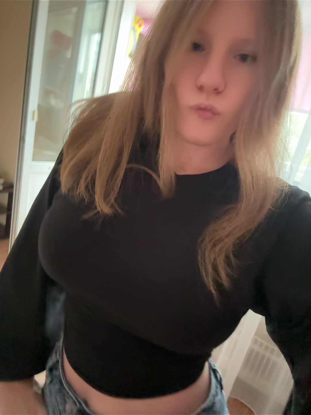 @mamakarina)