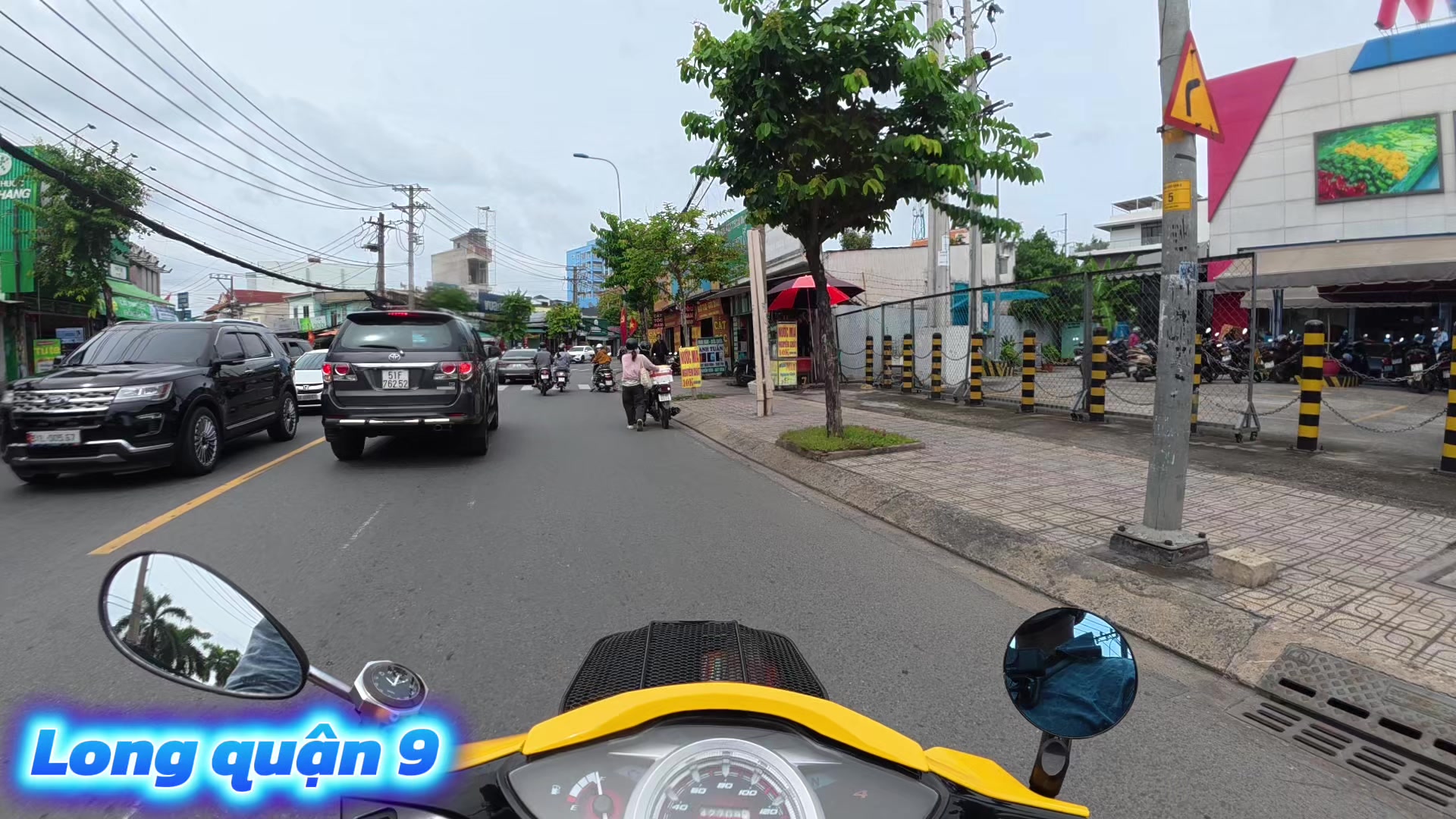 @Long Quận 9