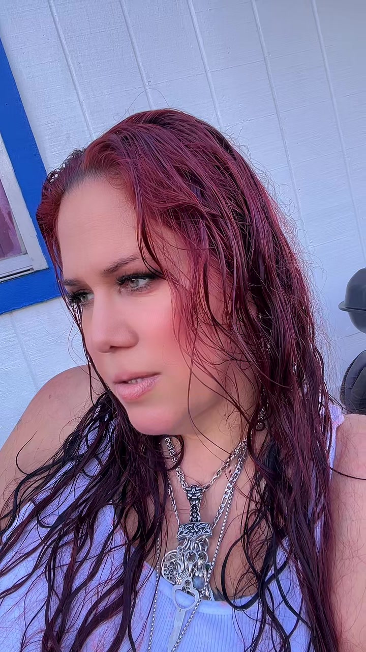 @bootsnattitude