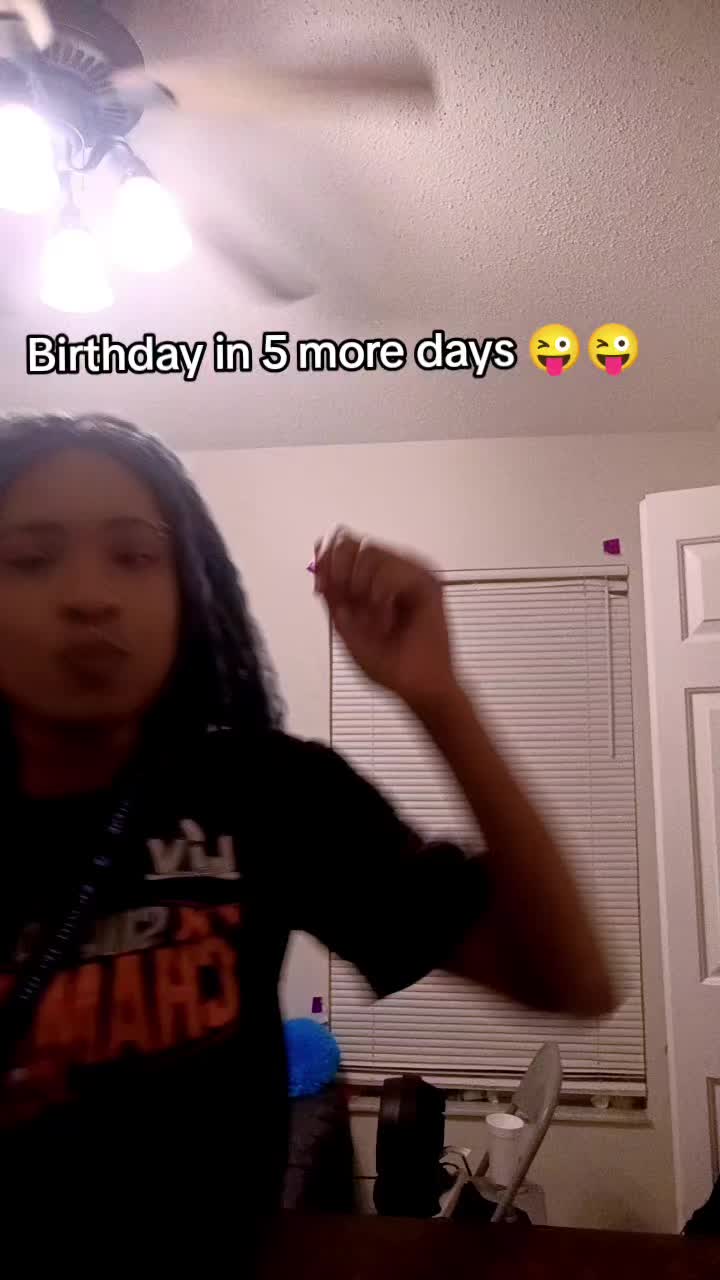 @Cece so Random