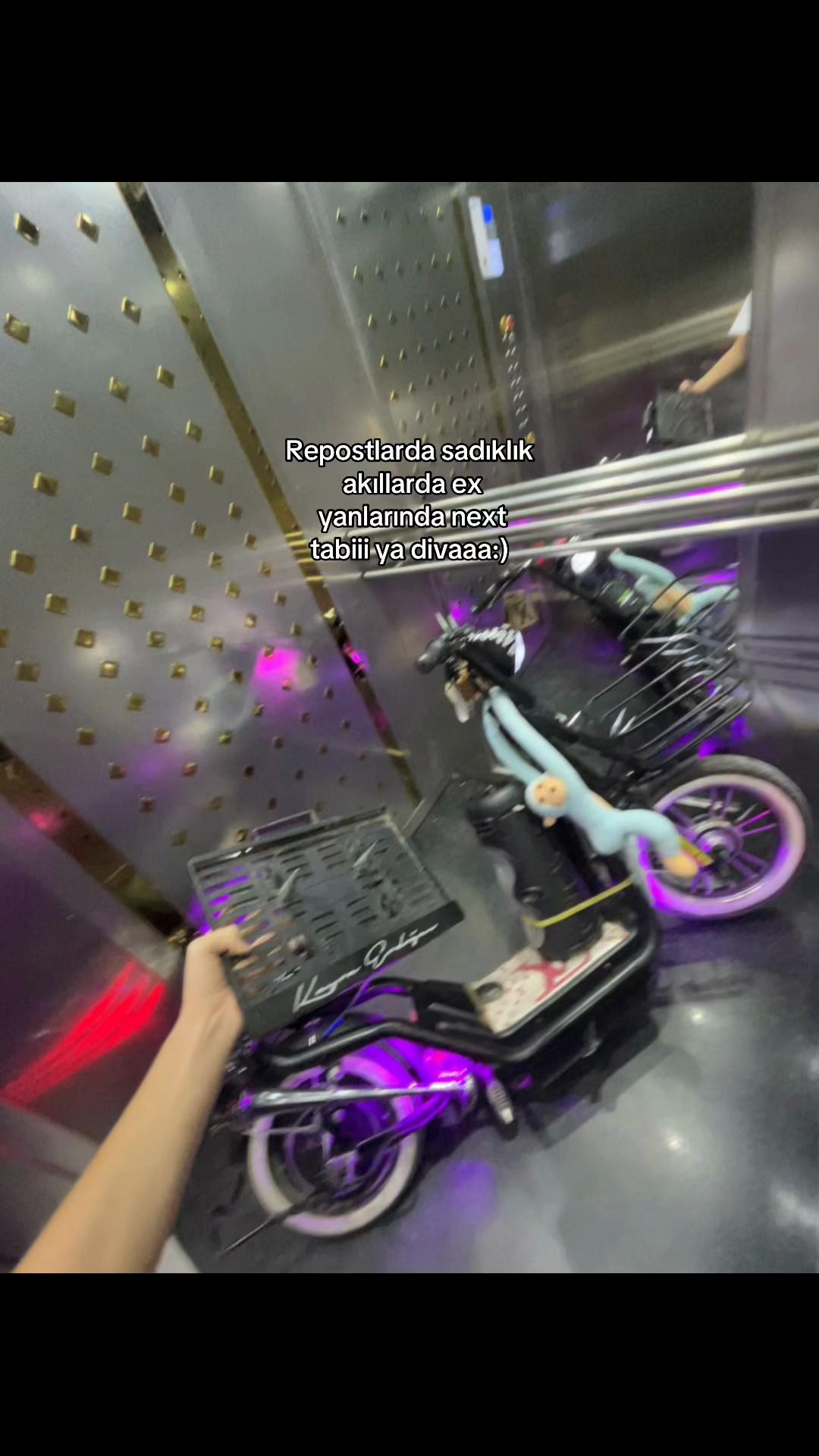 @๐ฒ๐๐๐๐ ๐ฌ๐๐
๐๐ฬ๐๐