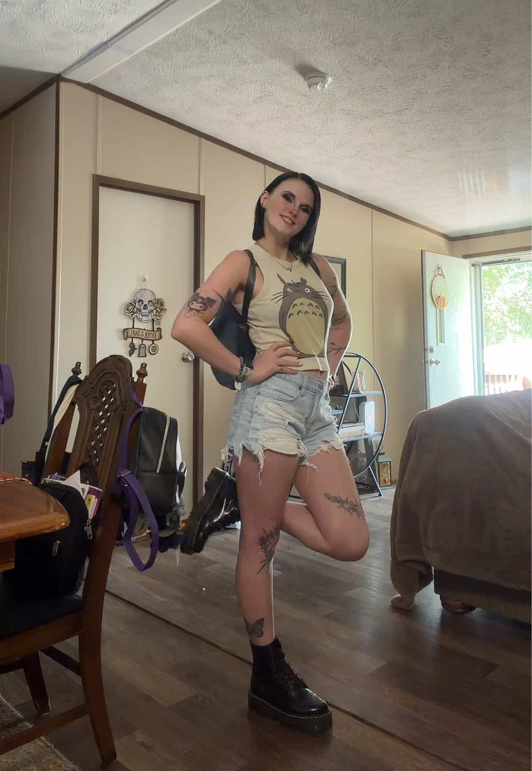 @Blakely 🖤⛓️🏴&zwj;☠️