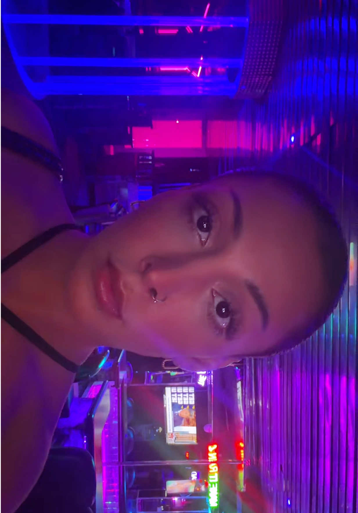 @Itsthatgirl_lara