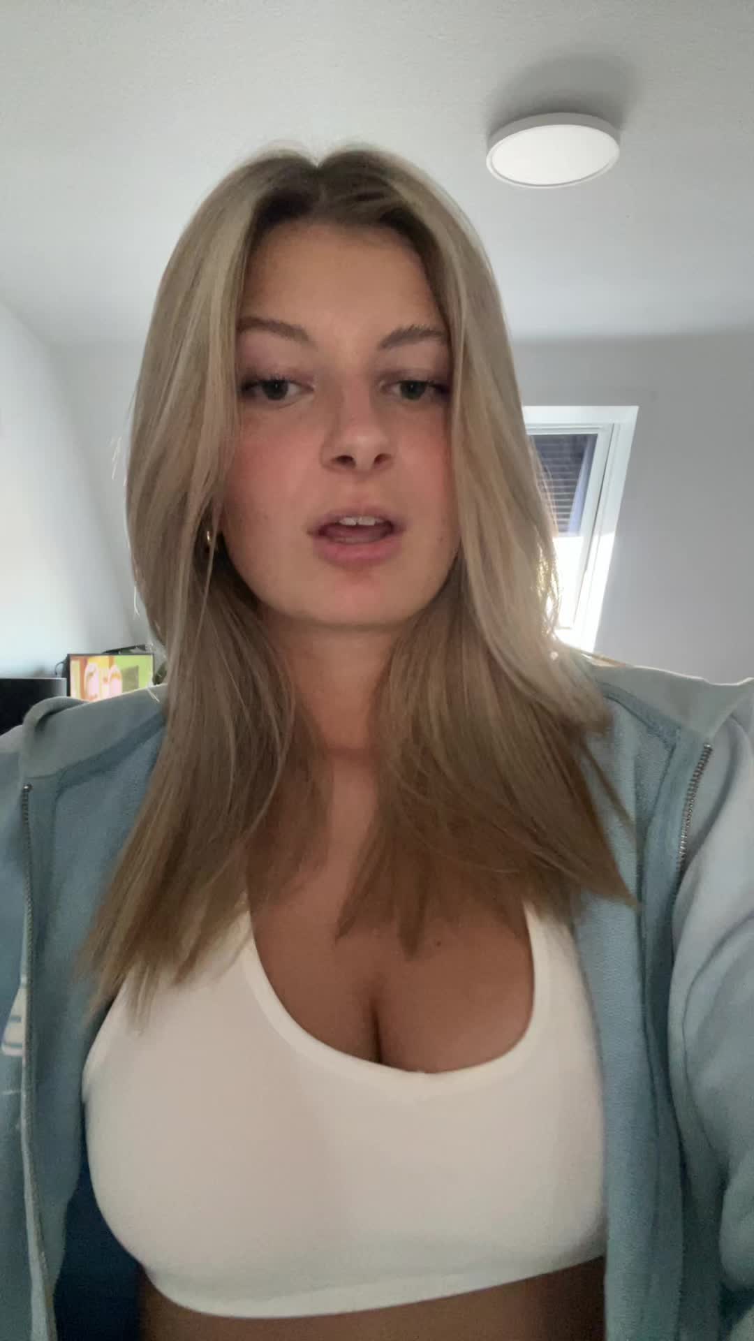 @Laura Dunja