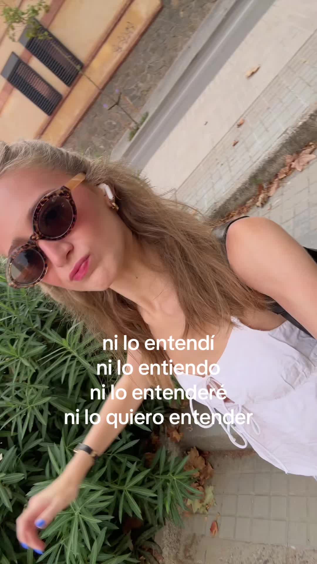 @Lara
