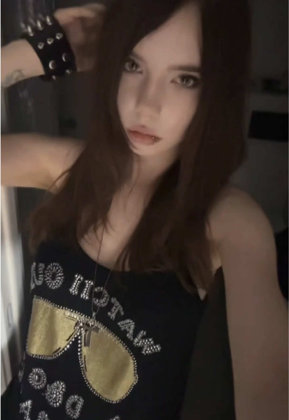 @paledollie
