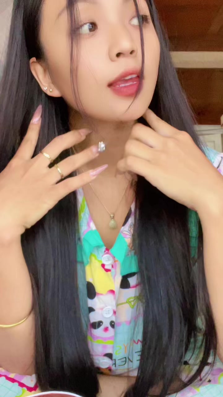 @WaiHninn👑( official )