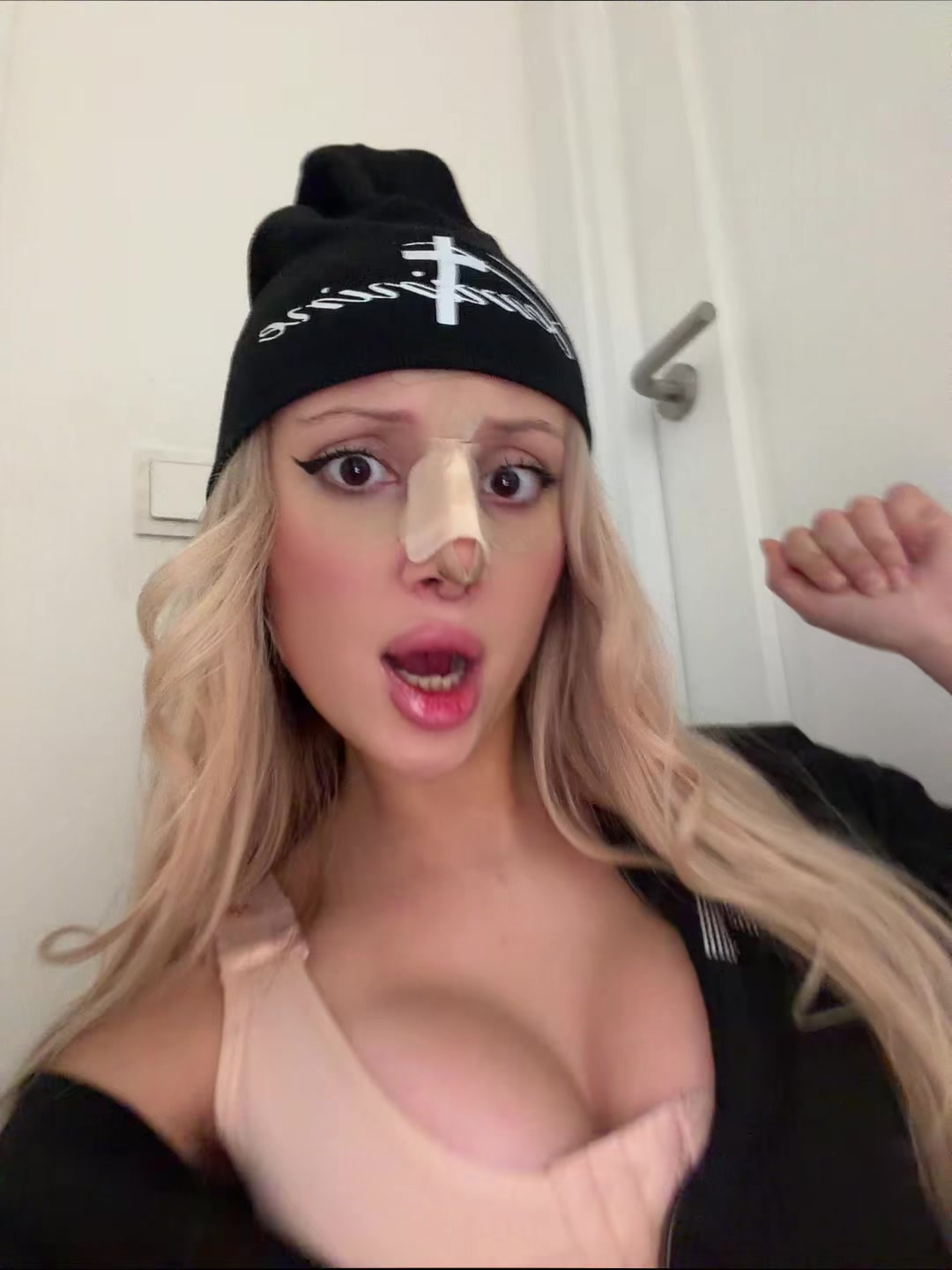 @Karina