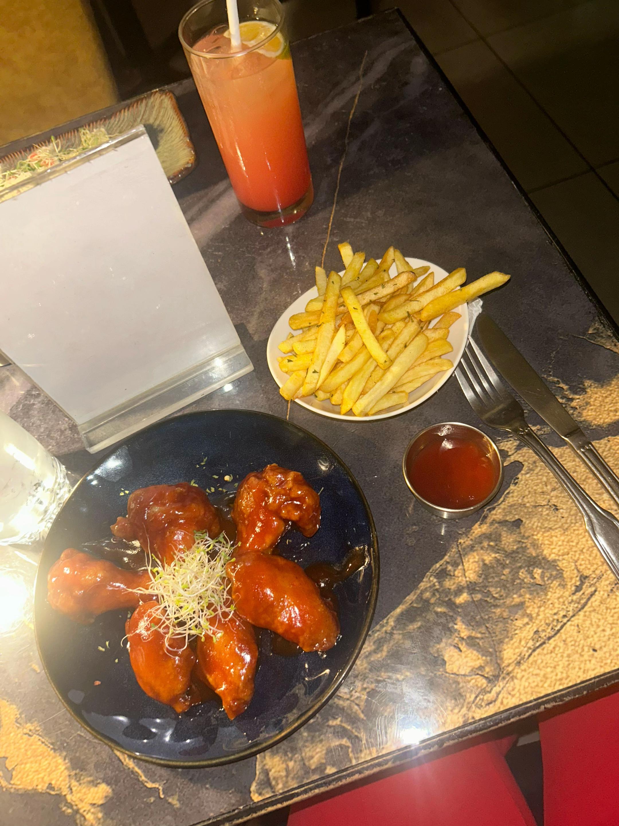 @Shaniiᥫ᭡🥹.