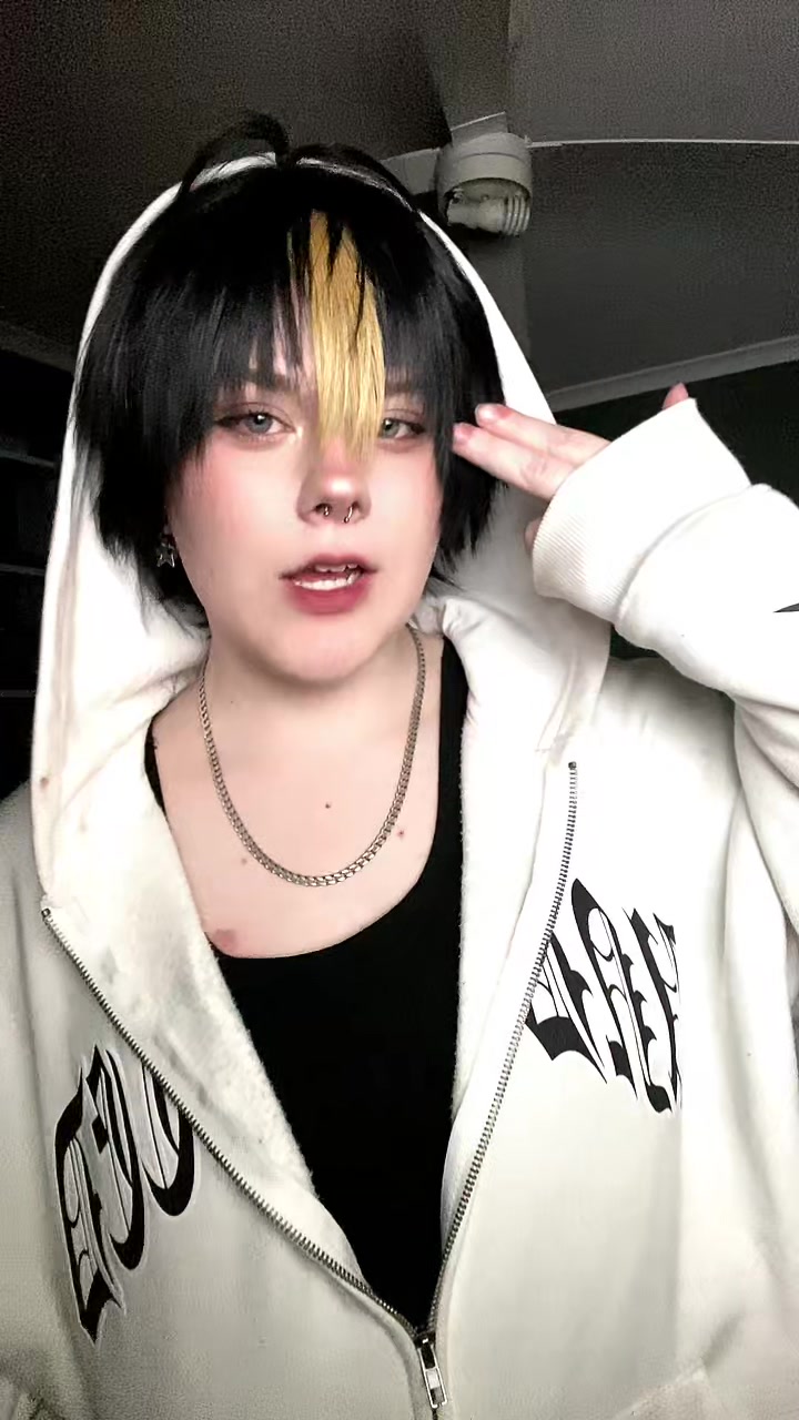 @˚ ⋆.˚✮ Vee ✮˚.⋆˚
