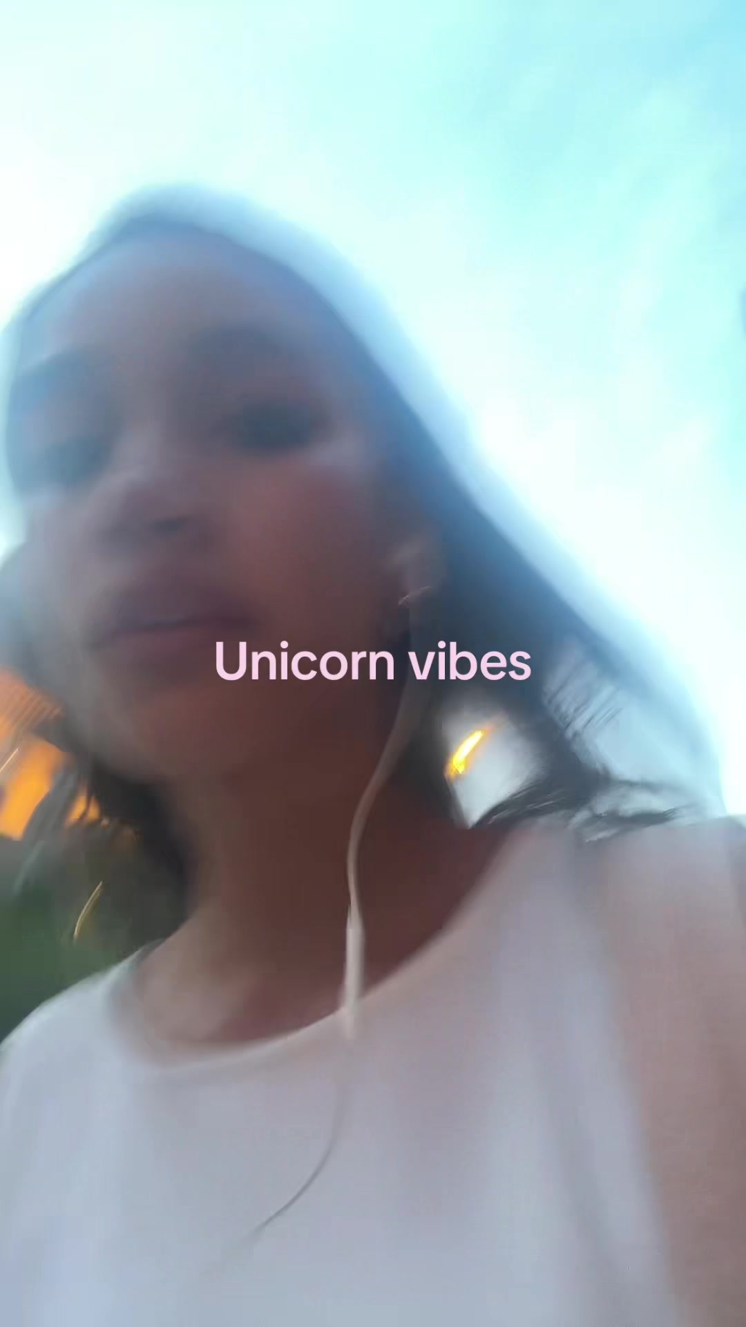 @Bella