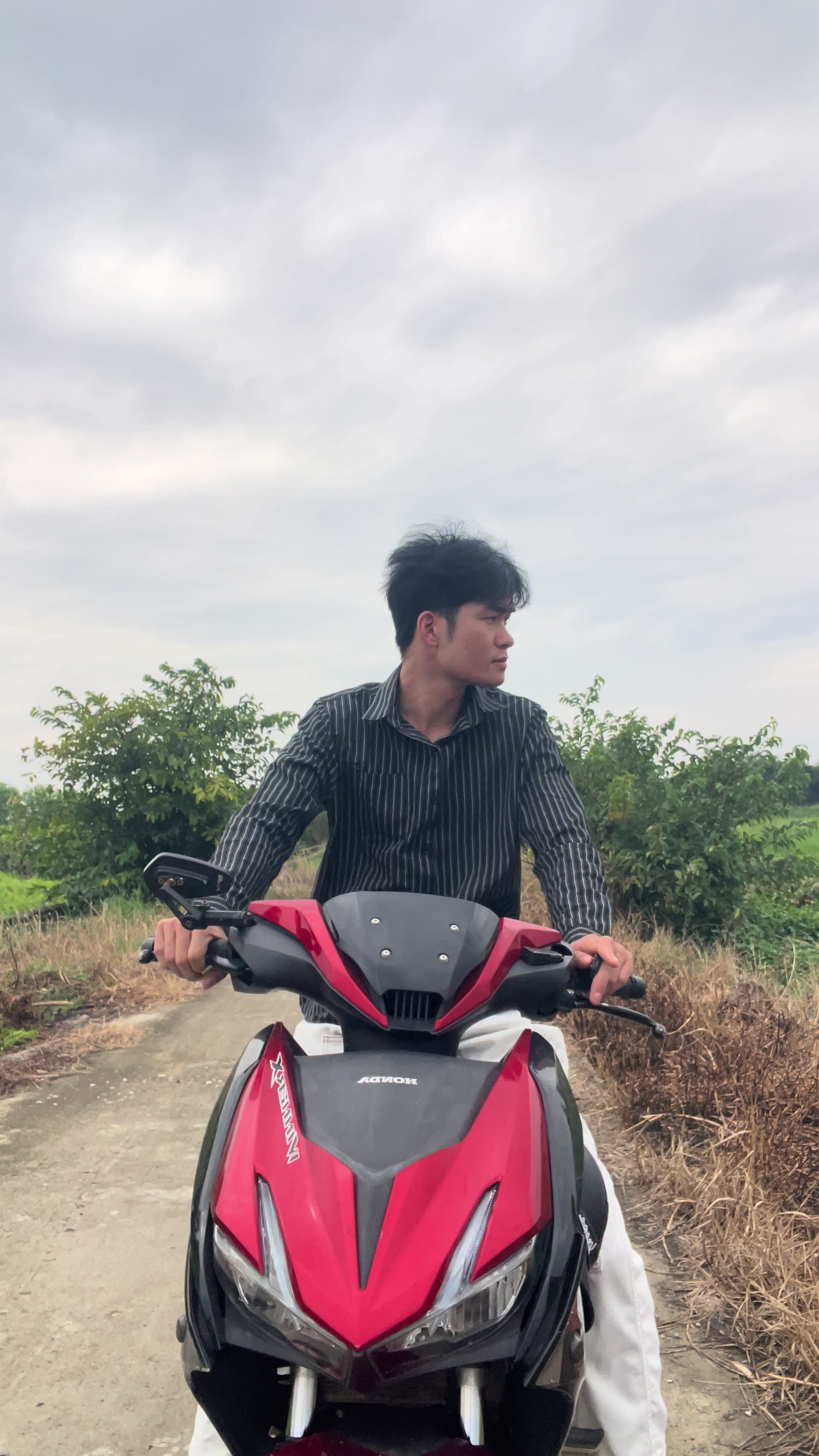 @Nghi&ecirc;m m&eacute;t7