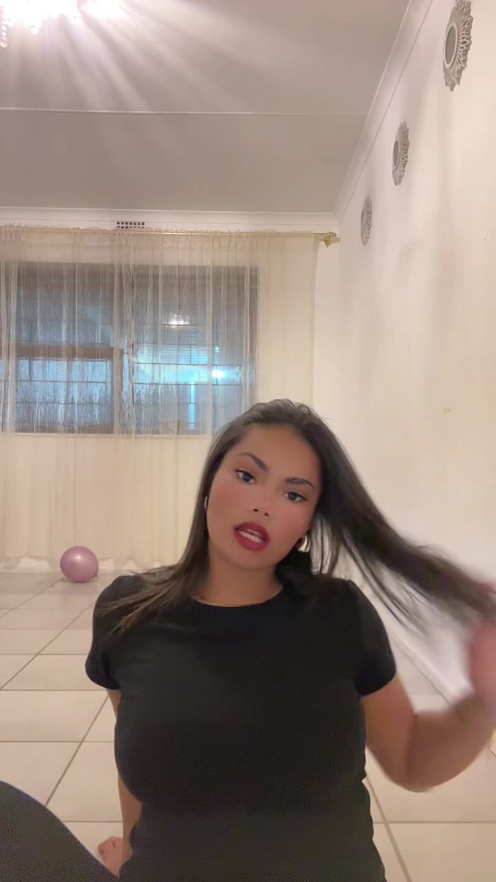 @zah💋