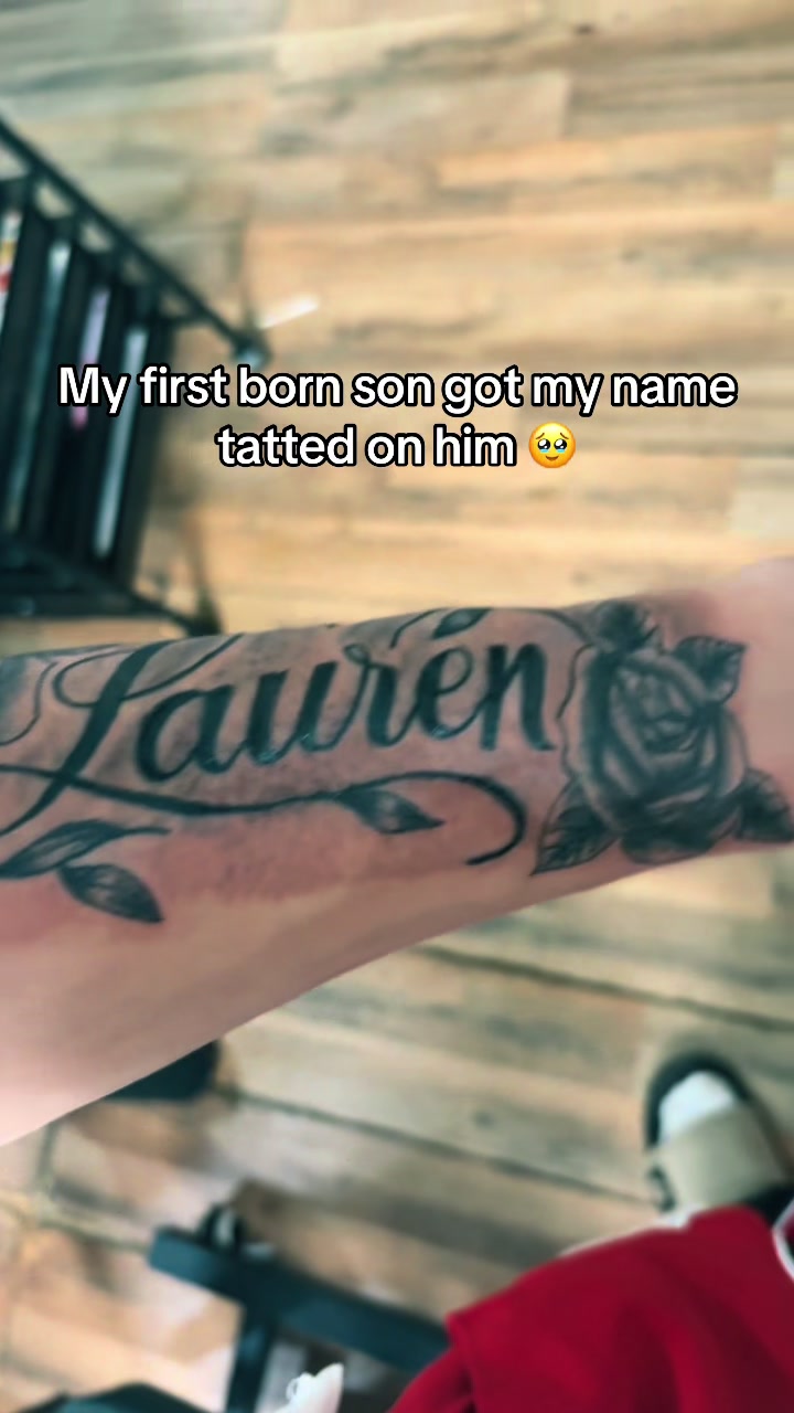 @Lauren ᥫ᭡