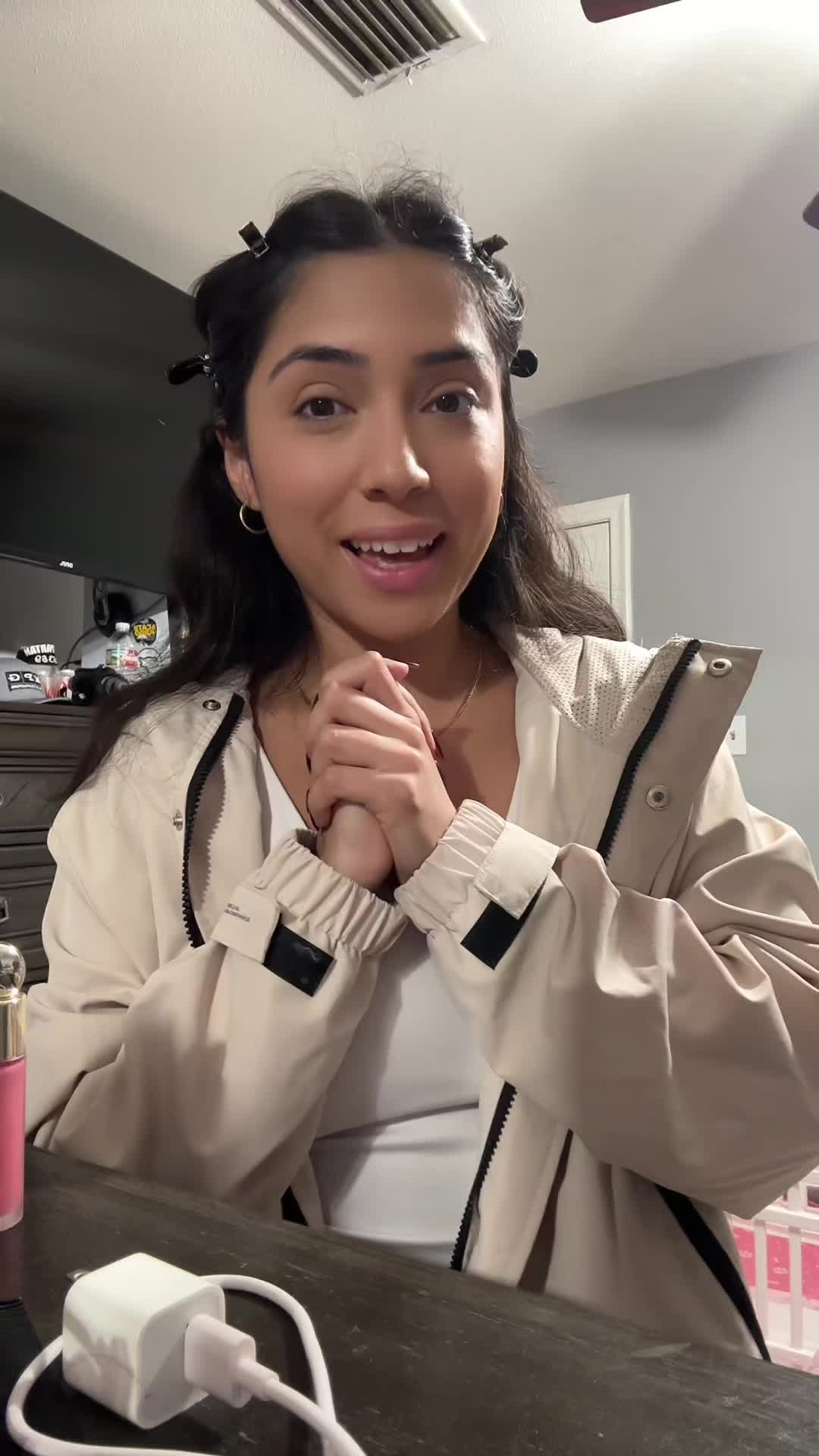 @Elizabeth Trujillo 🎀