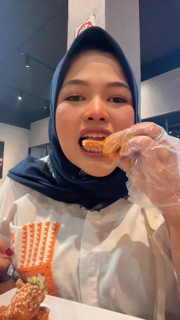 @Miss Random💋