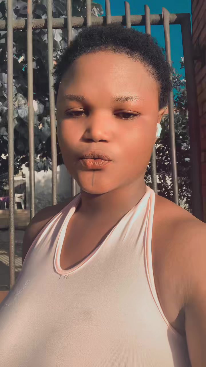 @Anikeade💕💕🥹