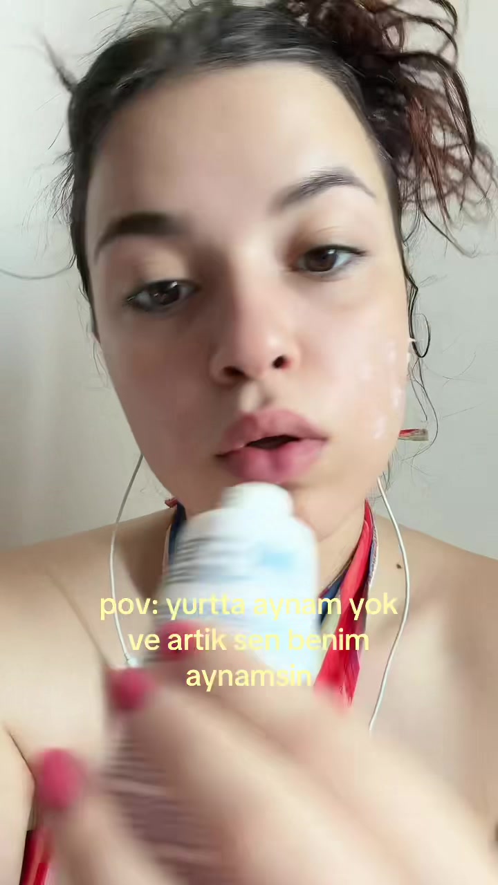 @ela ✩‧₊˚