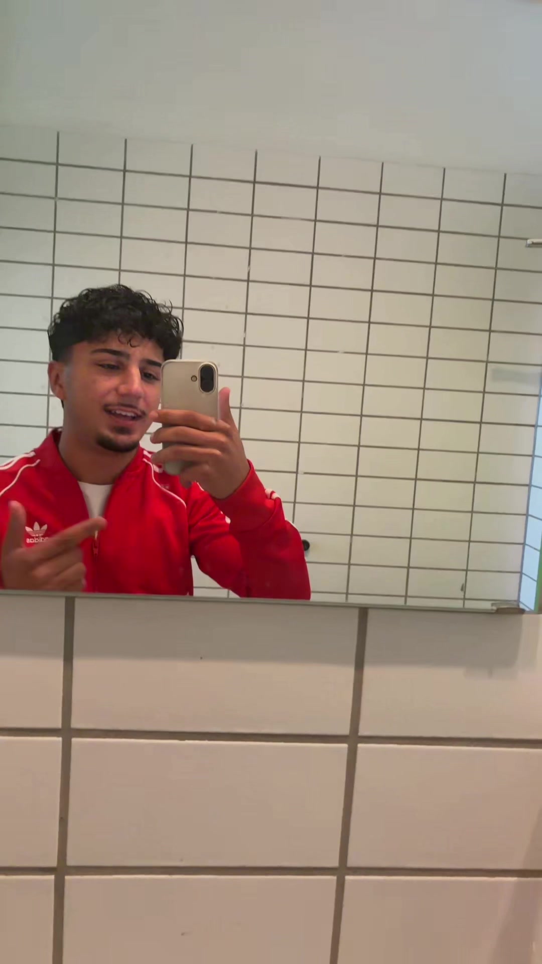 @🍫