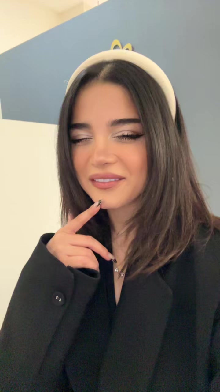 @Saraarezaeii