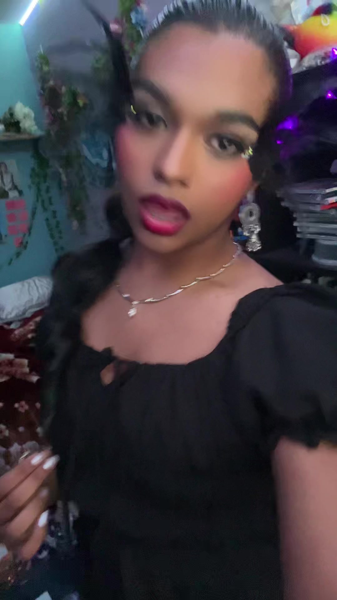 @mon