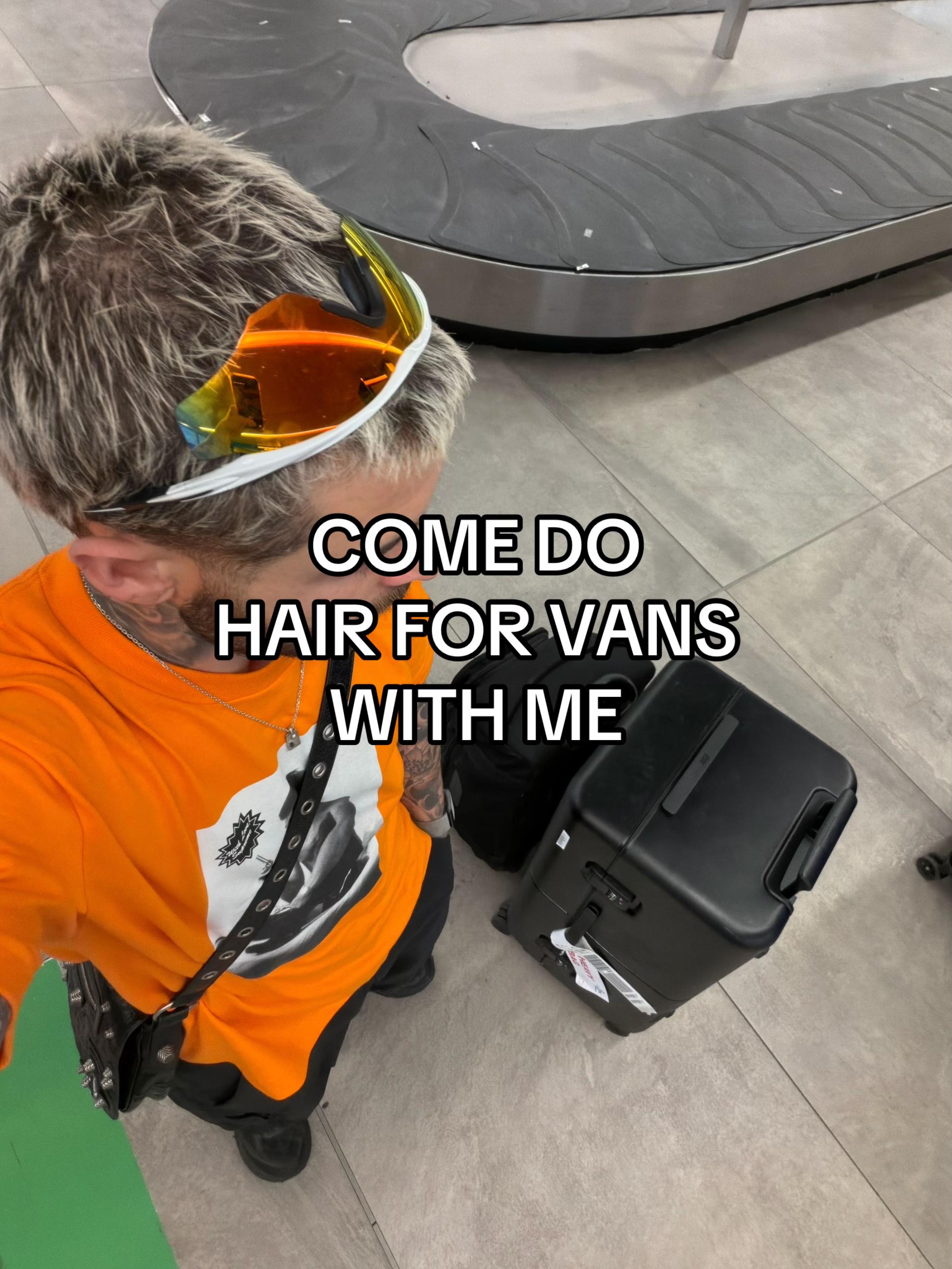 @nickbarford_