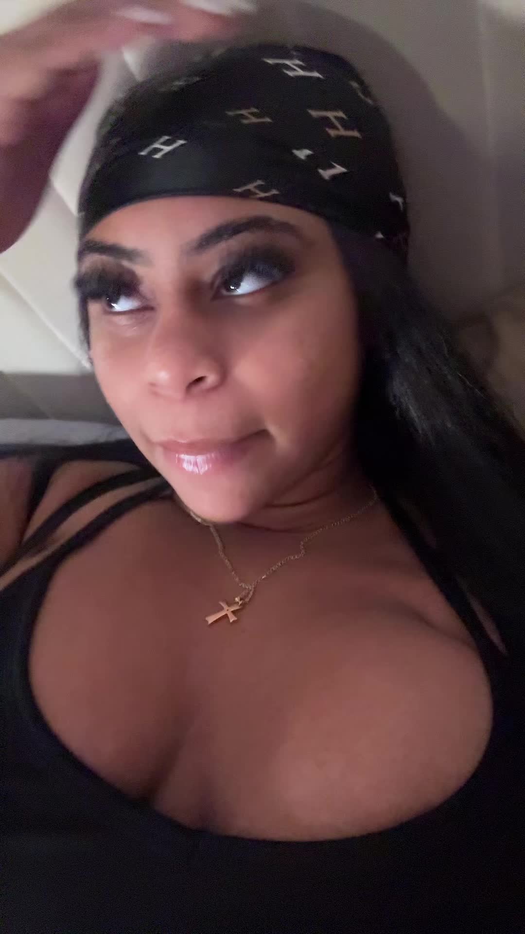 @Kaylalebomb ✨