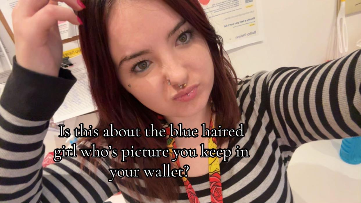 @thatbluehairbaddie