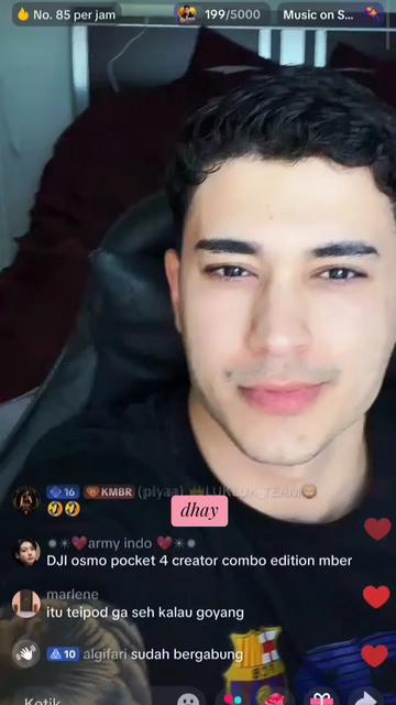 @dhay
