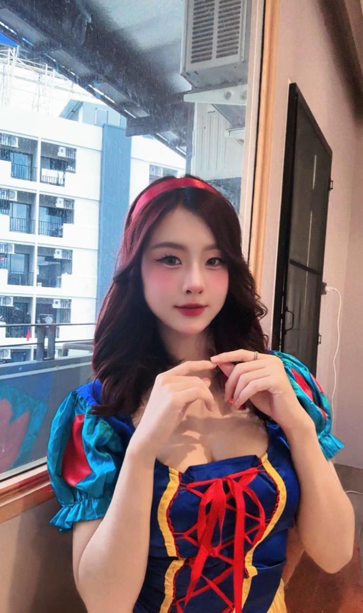 @Anny🍎