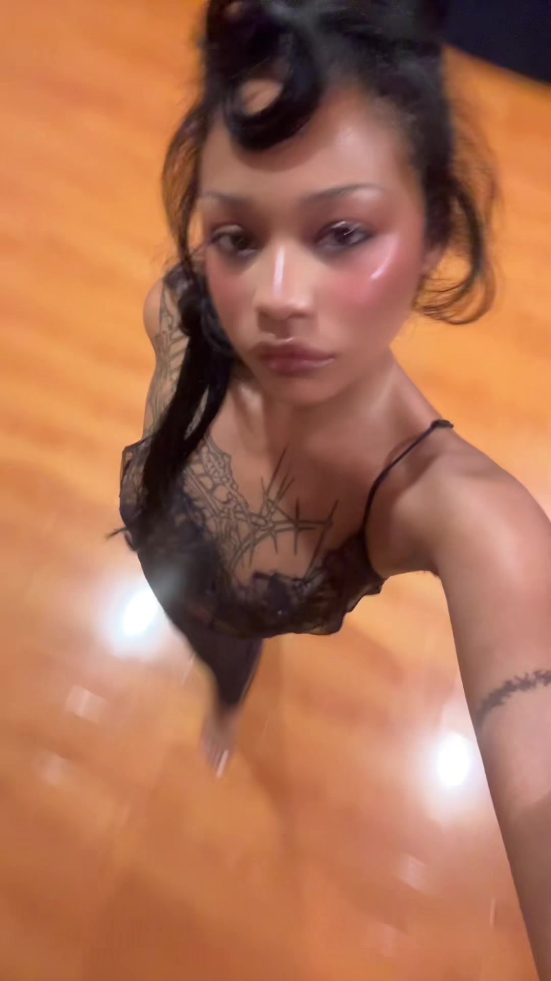 @girlnxtdoor