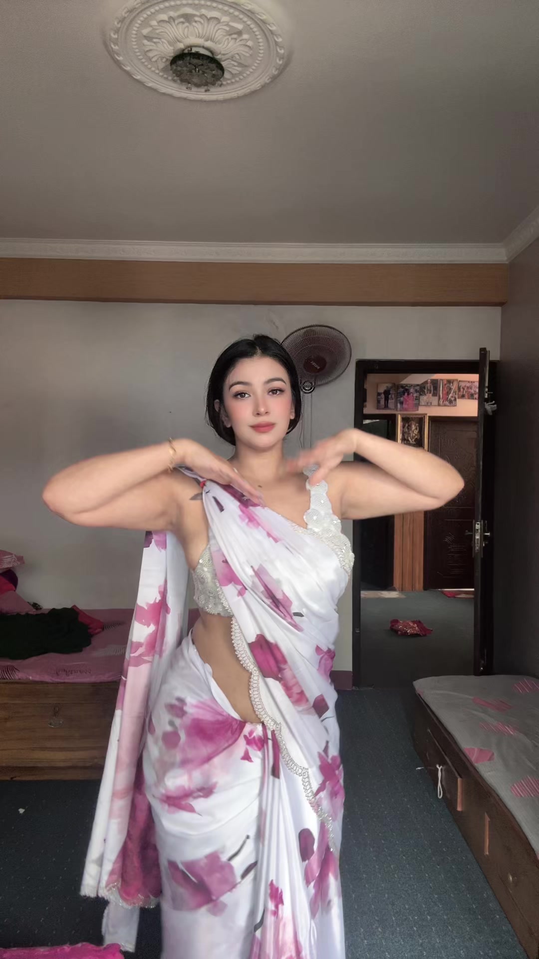 @aarushi_bhandari
