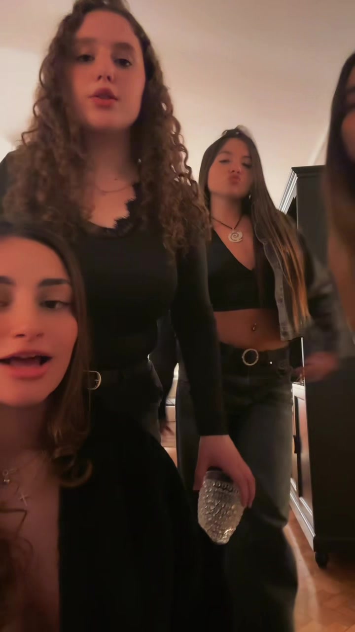 @M3ch1 ✭ ༄ ❨⋆