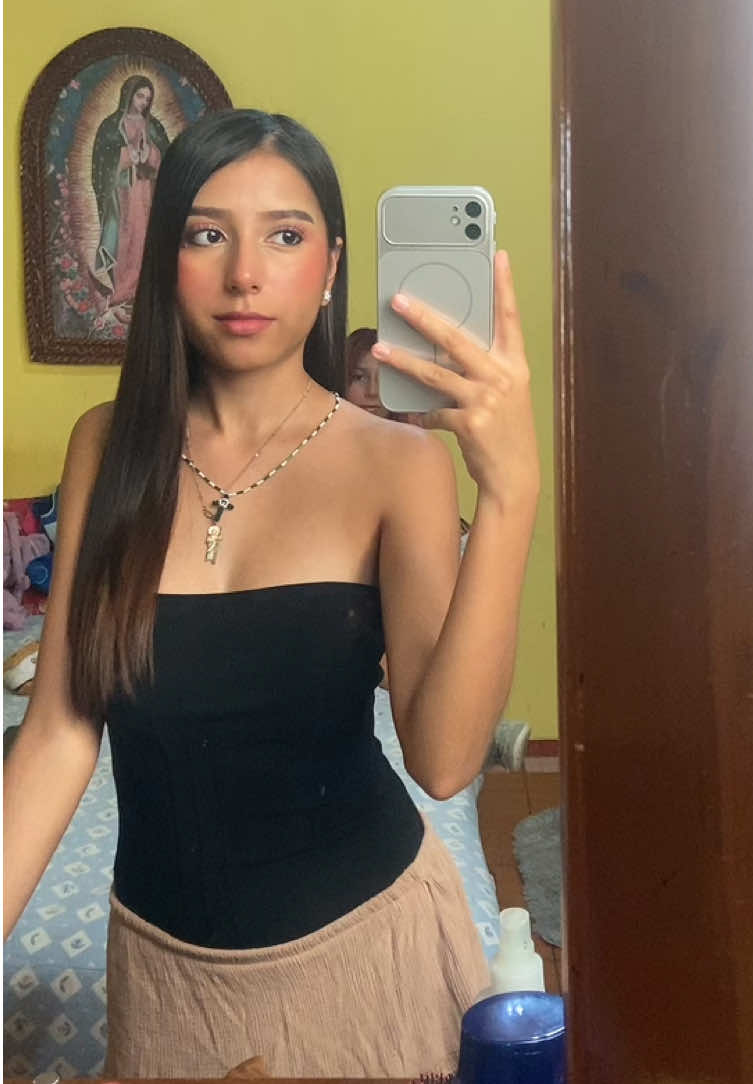 @Estefany🖤
