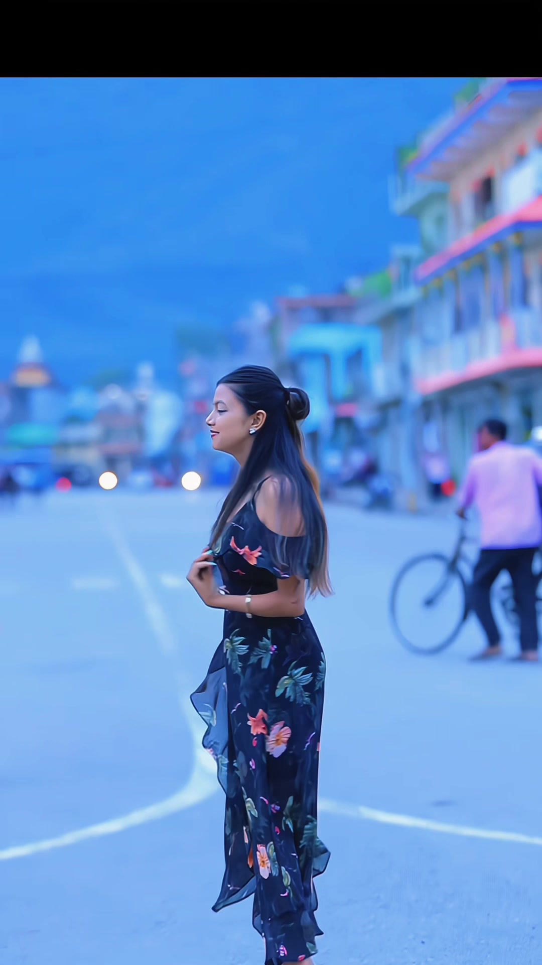 @PRIYA (🫶)