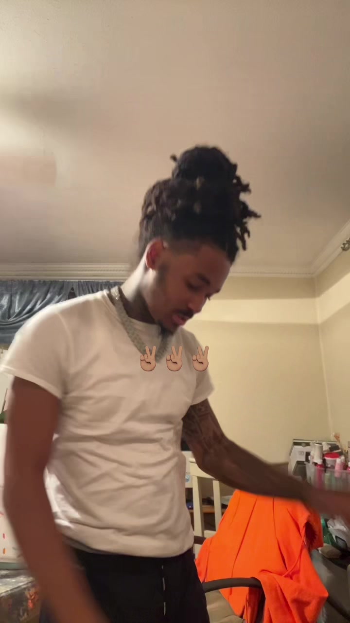 @🎒