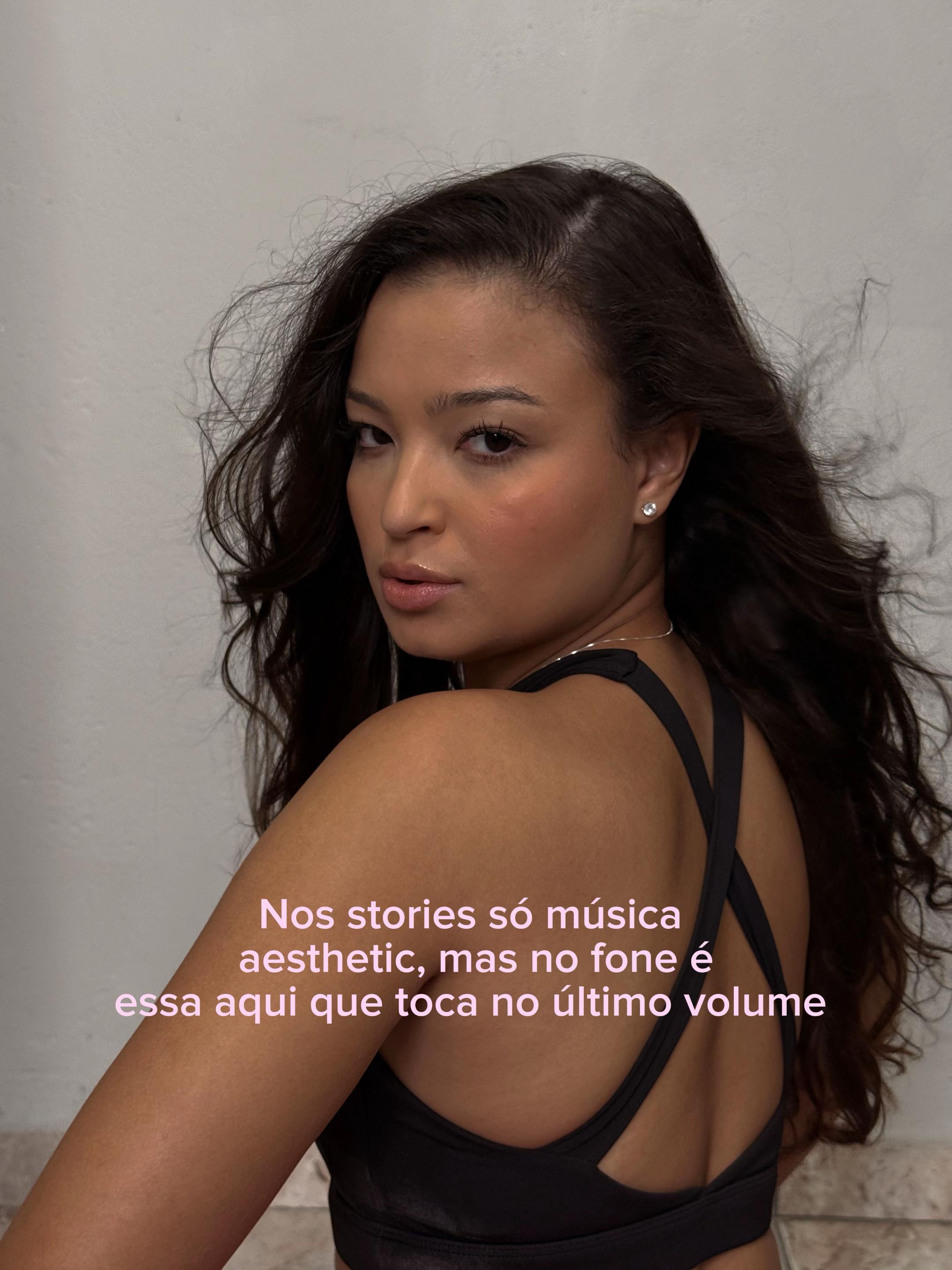 @Ana Marcela