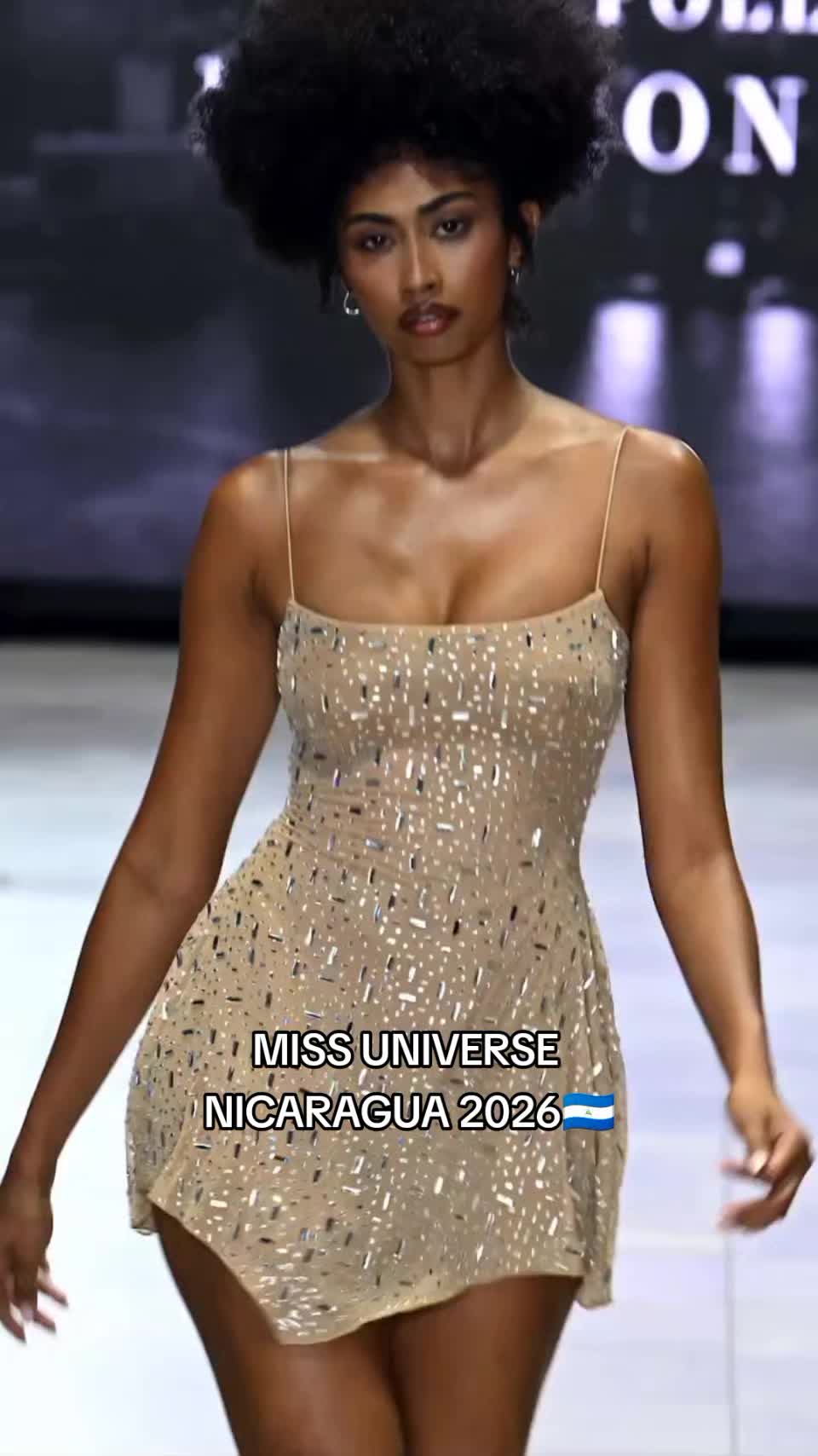 @𝙈𝙄𝙎𝙎 𝙋𝙀𝙍𝙐 𝙌𝙐𝙀𝙀𝙉𝙎