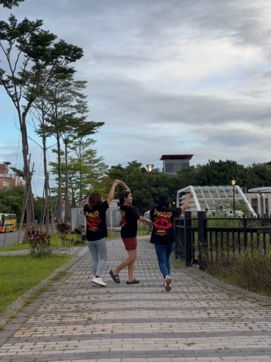 @zalyn🇵🇭to🇹🇼😊