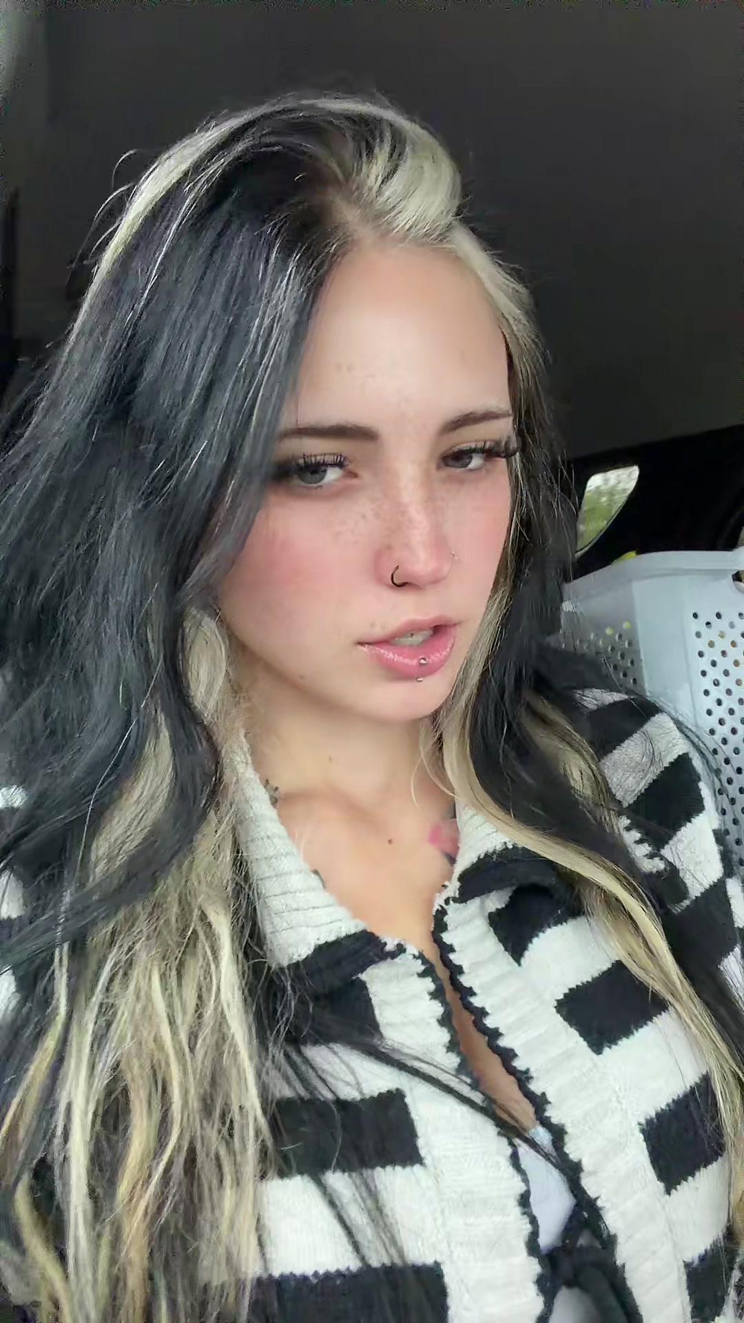 @Lily